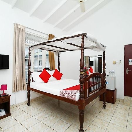 Oyo 347 Hotel Empryean Katunayaka Exteriér fotografie